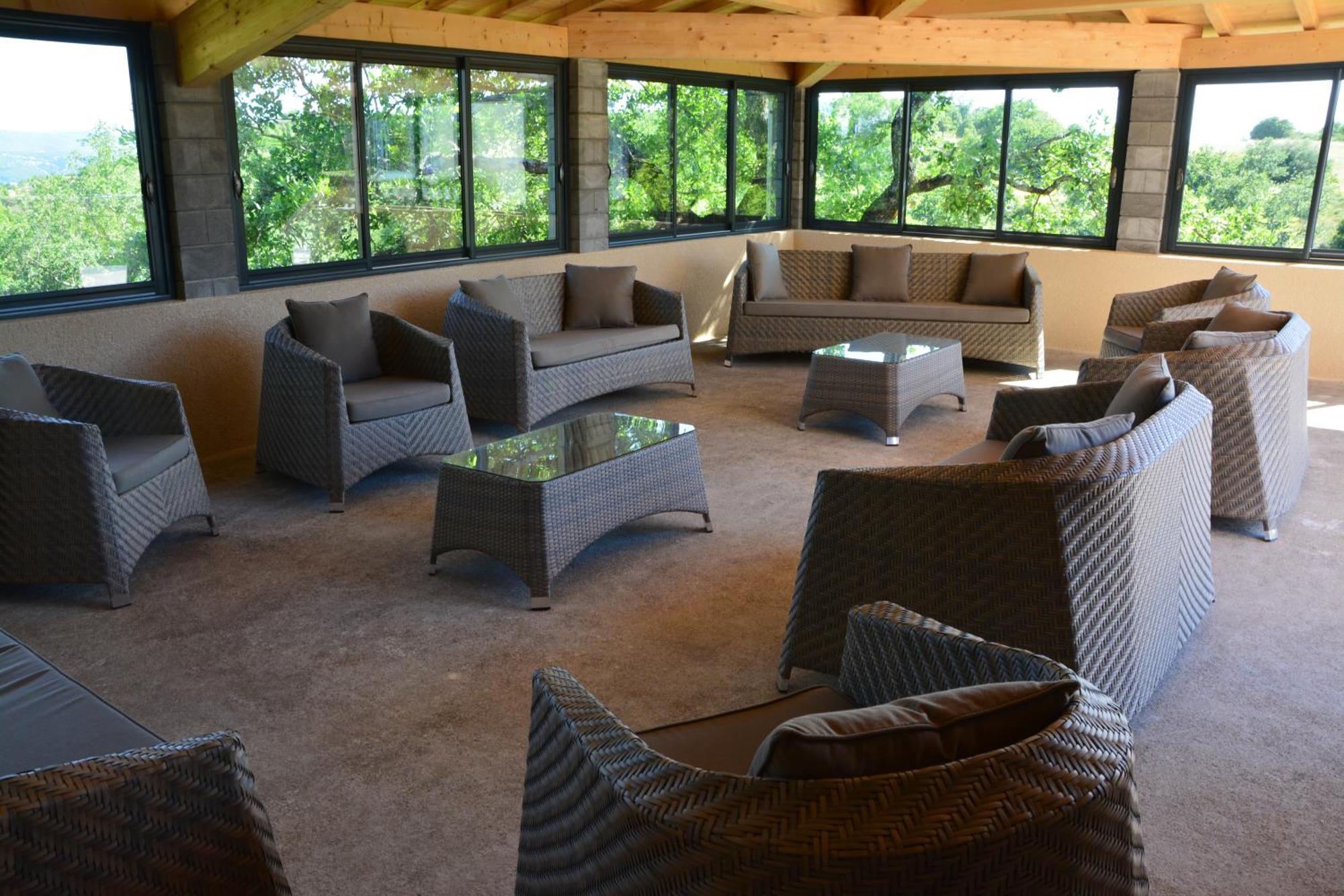 Domaine De Chadeyron Hotel Lagorce  Buitenkant foto