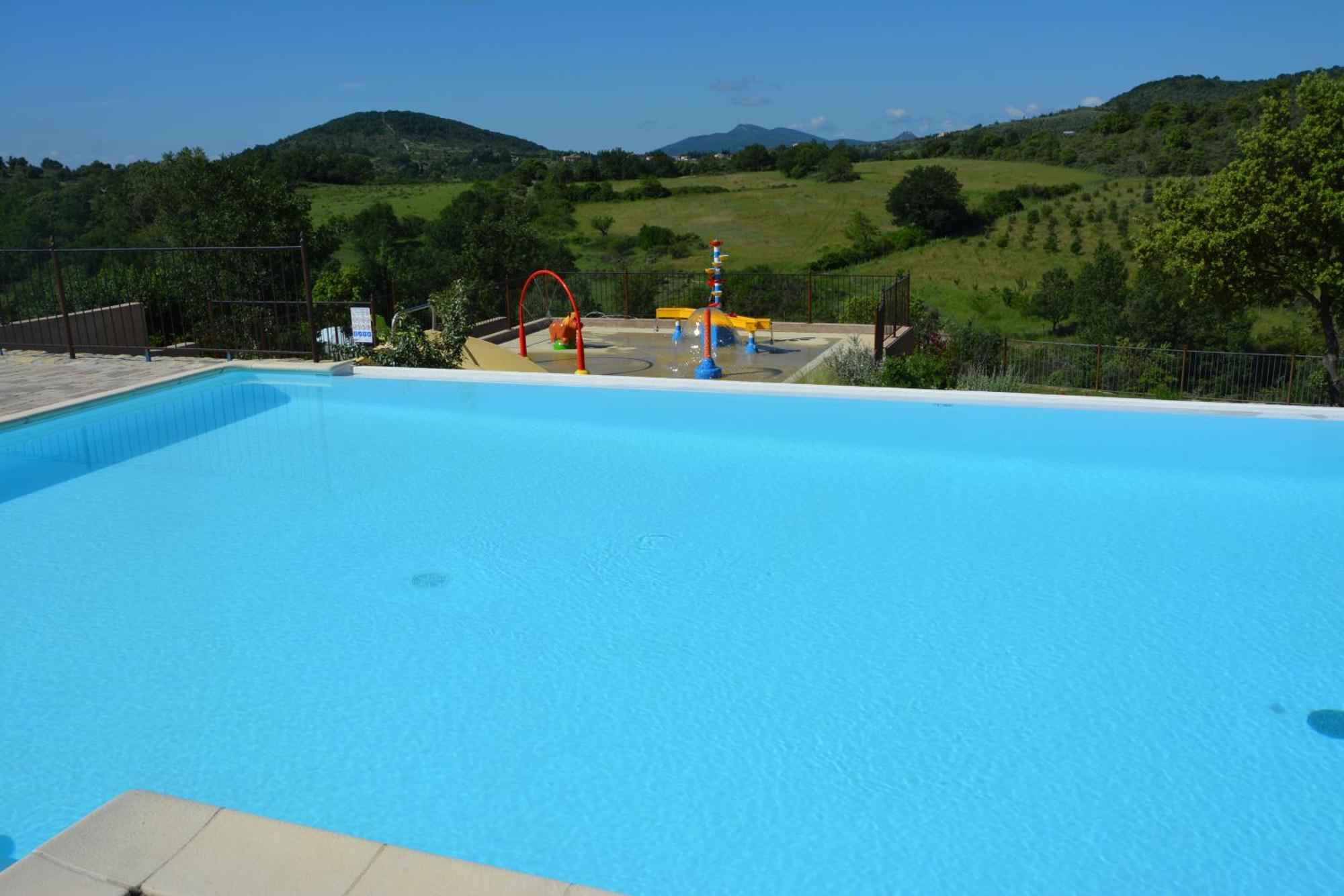 Domaine De Chadeyron Hotel Lagorce  Buitenkant foto