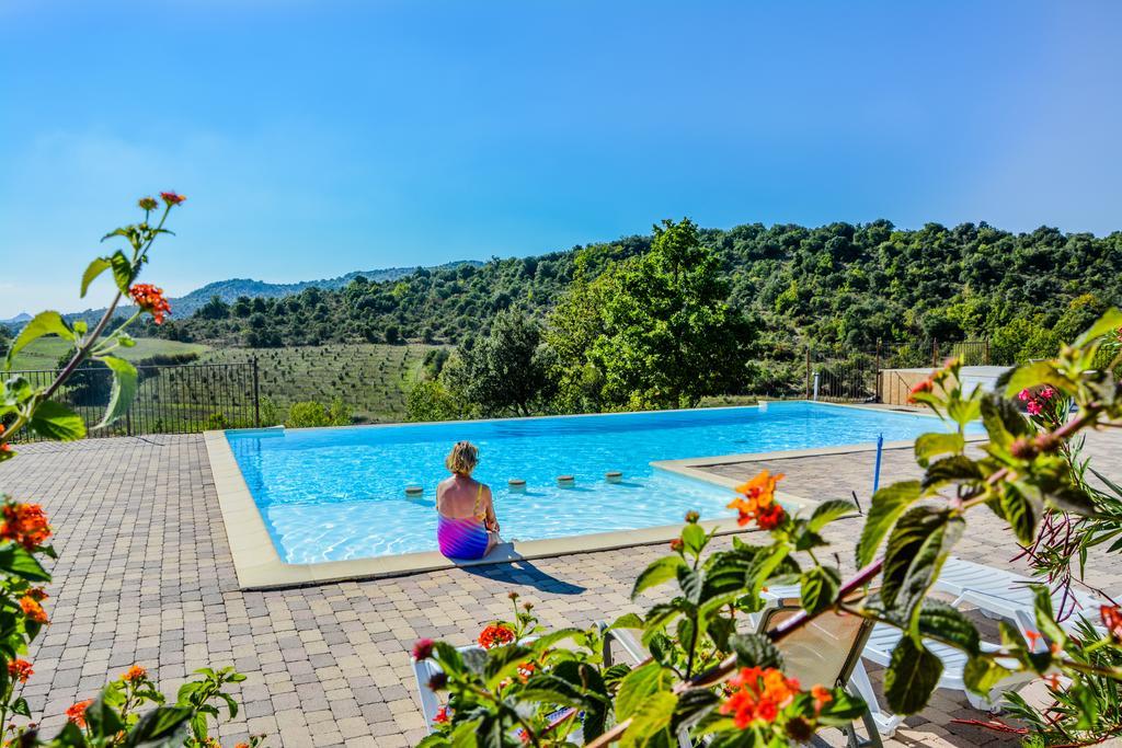 Domaine De Chadeyron Hotel Lagorce  Buitenkant foto